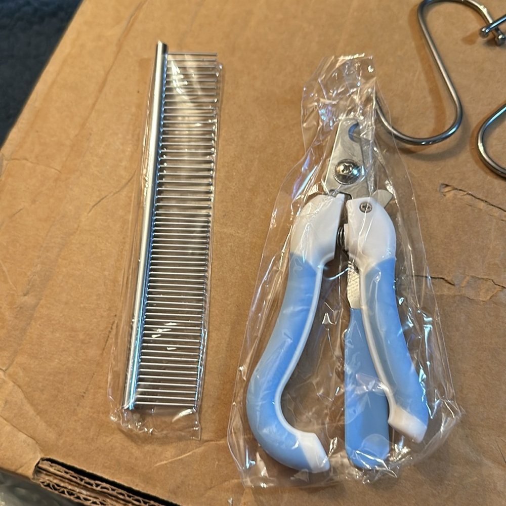 Animal grooming supplies - Picture 4 of 4